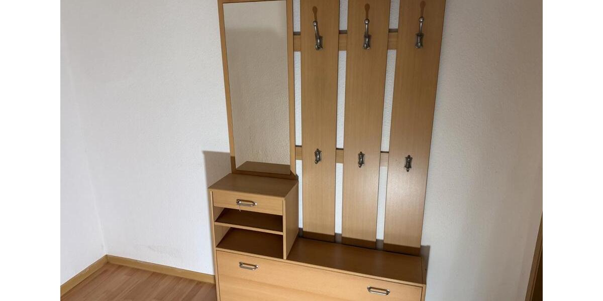 Erdgeschoßwohnung Schmölln - 1 Zimmer, 33 m&sup2;, 180&euro; | Angebot:26160437