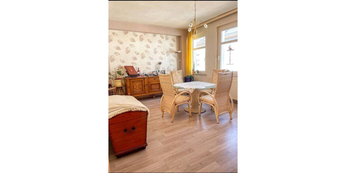 Reihenmittelhaus Meerane - 7 Zimmer, 140 m&sup2;, 149.000&euro; | Angebot:26486759