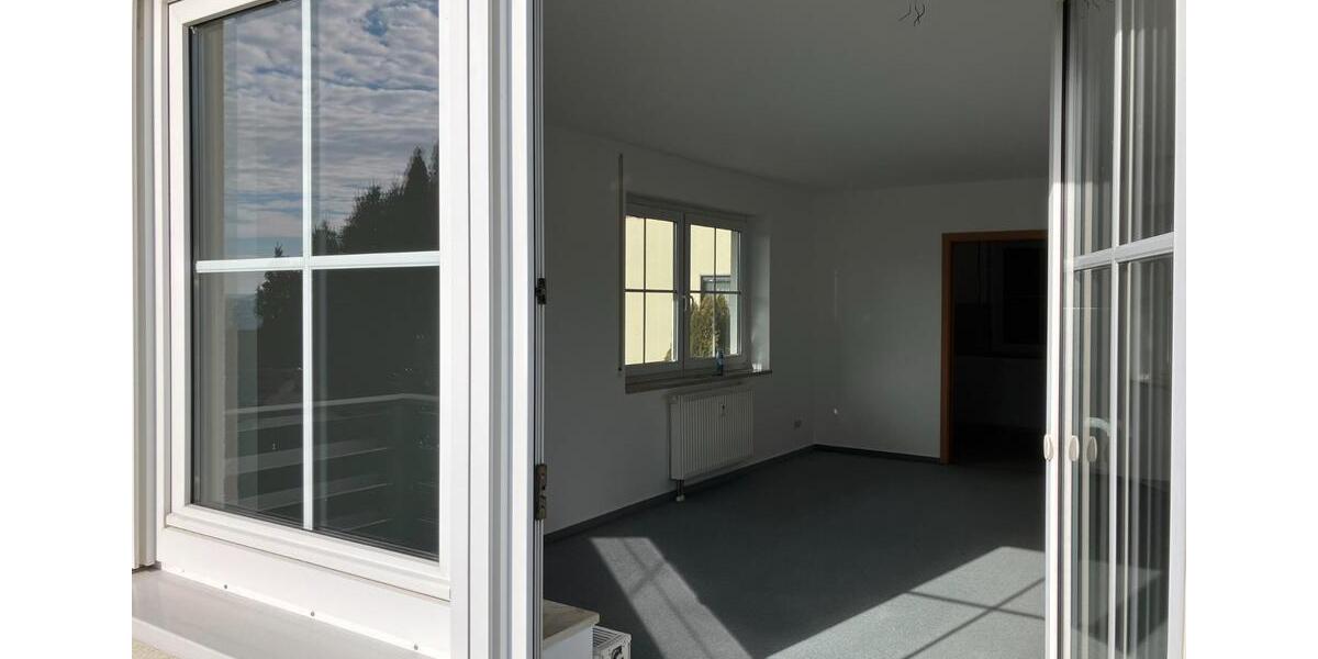 Etagenwohnung Greiz - 4 Zimmer, 90 m&sup2;, 156.000&euro; | Angebot:26123855