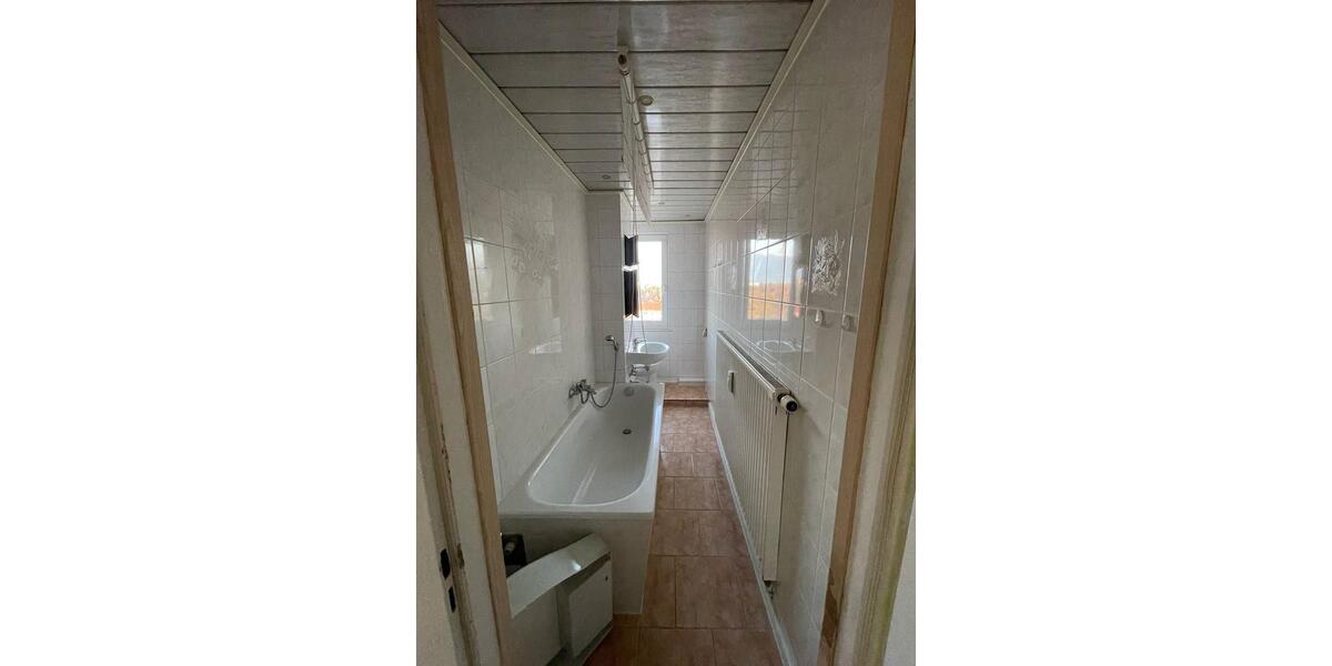 Etagenwohnung Werdau - 3 Zimmer, 63 m&sup2;, 345&euro; | Angebot:26006931