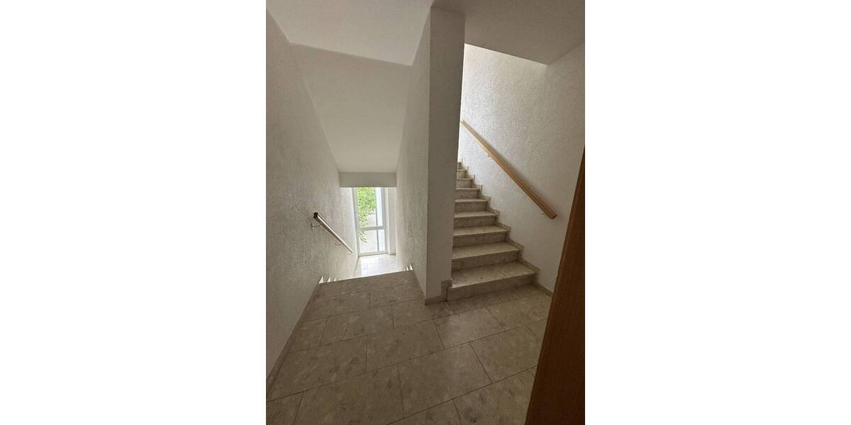 Etagenwohnung Gera Ostviertel - 3 Zimmer, 84 m&sup2;, 580&euro; | Angebot:26796834