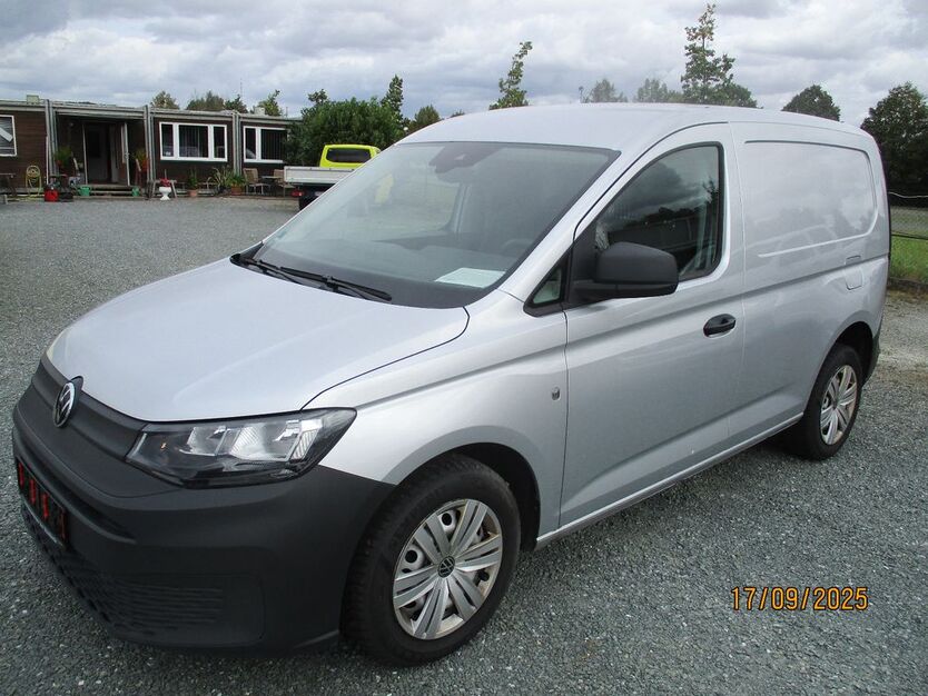 VW Caddy 174.324 km 11.890 € Gera 07548