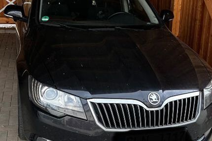 Skoda Superb 310.000 km 7.900 &euro; Braunichswalde OT Vogelgesang 07580