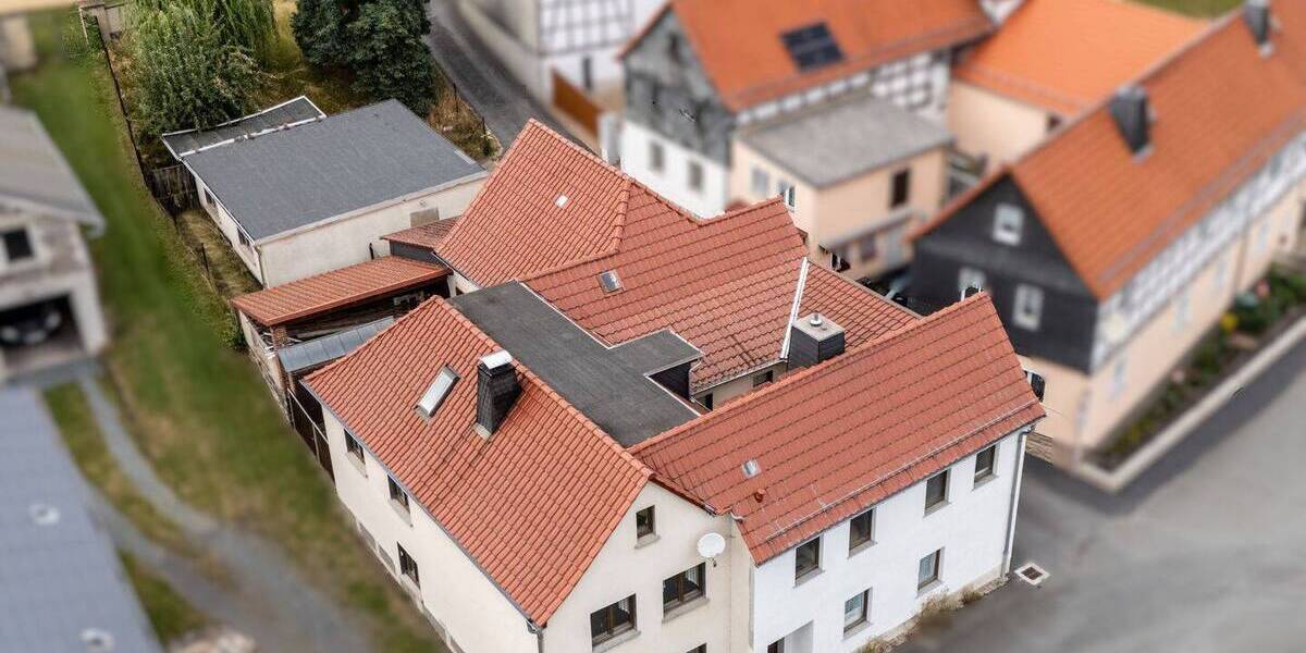 Einfamilienhaus mit Nebengelass in ruhiger Dorflage mit optimaler Anbindung an Eisenberg, Gera und Jena 7 zimmer