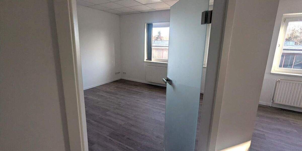 Gewerbeobjekt Eisenberg - 9 Zimmer, 440 m&sup2;, 2.420&euro; | Angebot:25695950