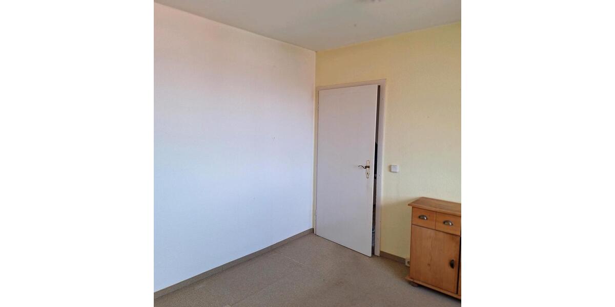 Dachgeschoßwohnung Neustadt an der Orla - 3 Zimmer, 90 m&sup2;, 78.000&euro; | Angebot:26741667