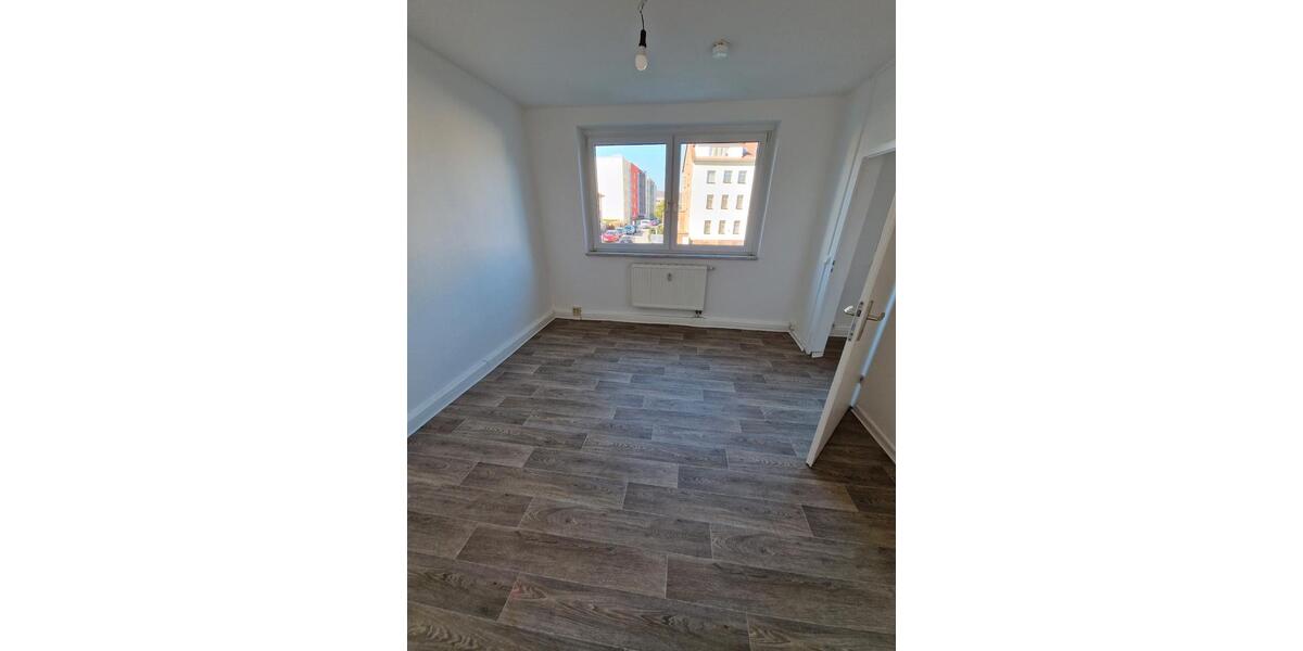 Erdgeschoßwohnung Gera Debschwitz - 2 Zimmer, 53 m&sup2;, 300&euro; | Angebot:26132580