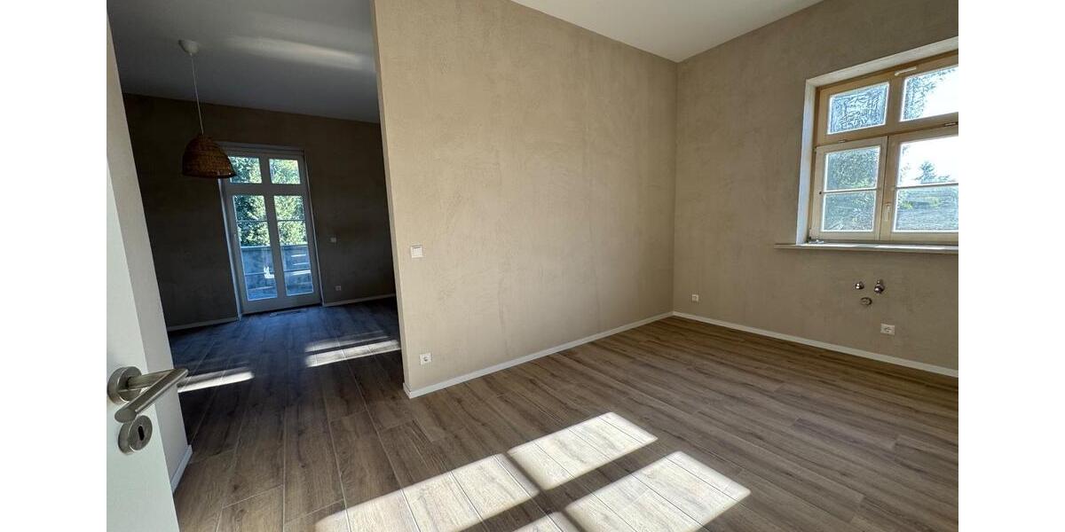 Etagenwohnung Schmölln - 3 Zimmer, 81 m&sup2;, 550&euro; | Angebot:26242916