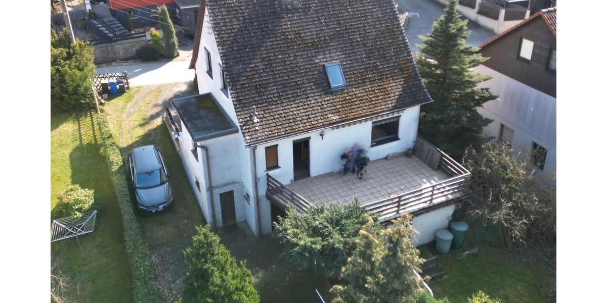 Einfamilienhaus in sehr ruhiger Dorflage, sofort beziehbar - Einfamilienhaus Hermsdorf | Angebot:26235304