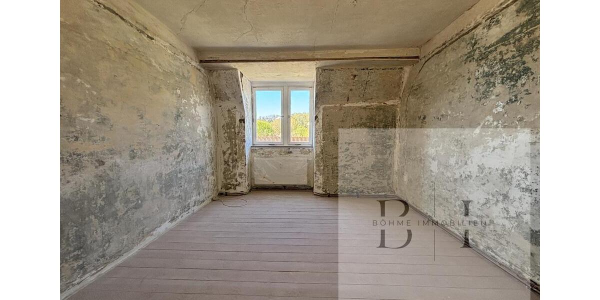 Dachgeschoßwohnung Gera Debschwitz - 3 Zimmer, 85 m&sup2;, 640&euro; | Angebot:26531426