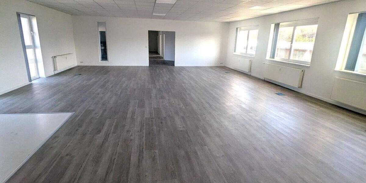 Gewerbeobjekt Eisenberg - 9 Zimmer, 440 m&sup2;, 2.420&euro; | Angebot:25695950
