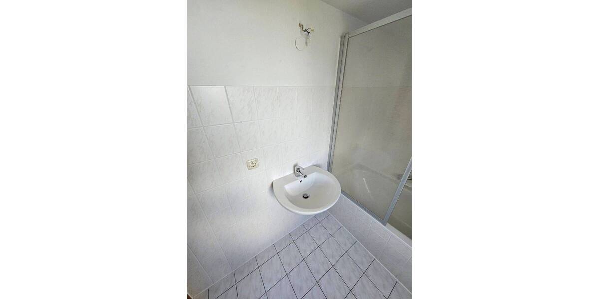 Etagenwohnung Gera Ostviertel - 2 Zimmer, 46 m&sup2;, 300&euro; | Angebot:26805926
