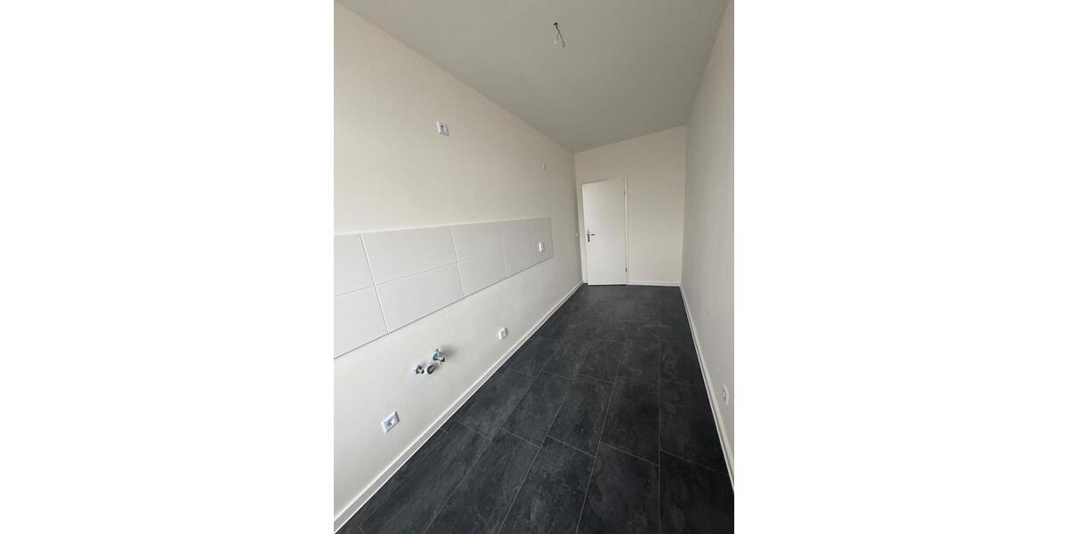 Etagenwohnung Zeitz - 2 Zimmer, 65 m&sup2;, 422&euro; | Angebot:26222985