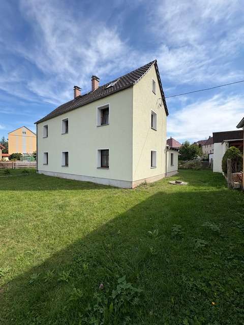 Haus zum Kaufen in Neukirchen 180.000 € 110 m²