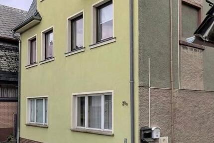 Haus Greiz - 9 Zimmer, 200 m&sup2;, 125.000&euro; | Angebot:26737095