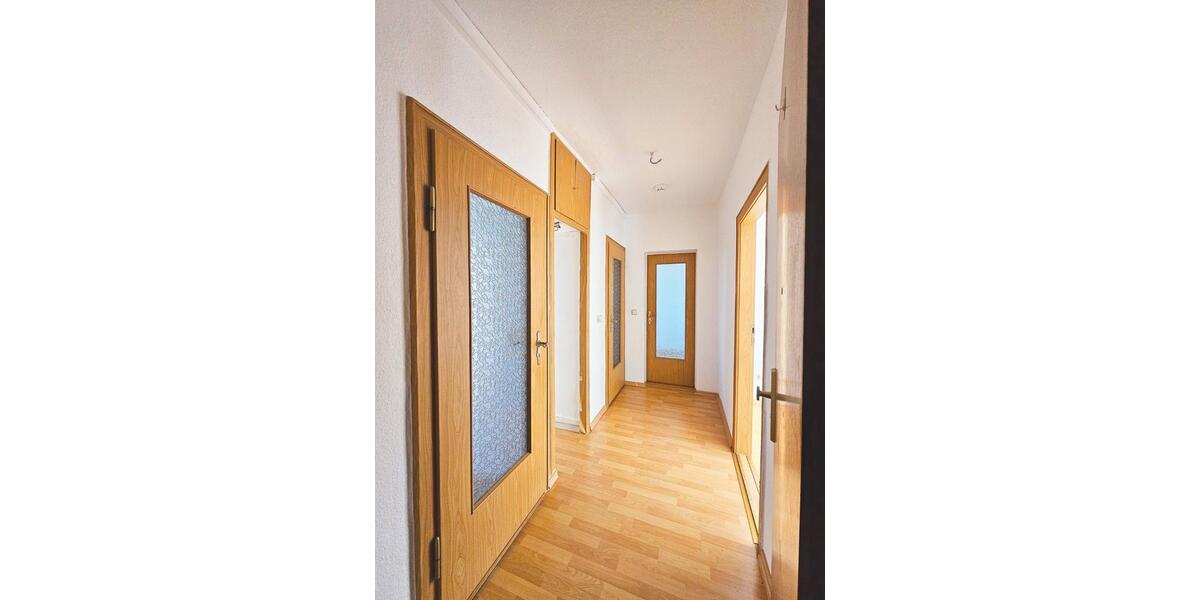 Etagenwohnung Werdau - 3 Zimmer, 55 m&sup2;, 40.900&euro; | Angebot:26206265