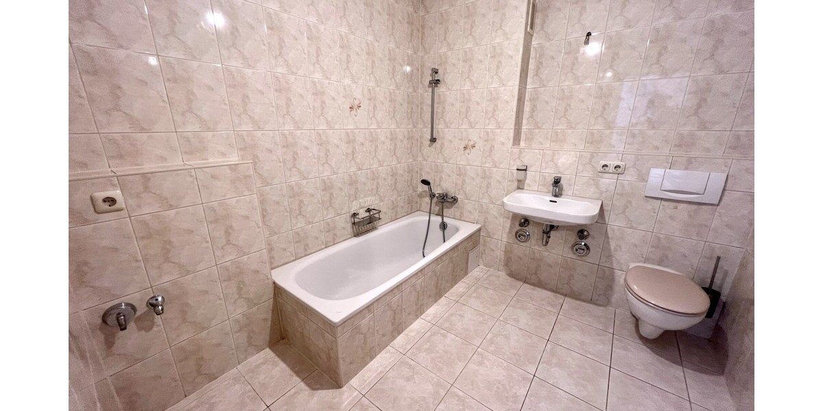 Idyllisch wohnen! 3-Raum Wohnung mit Einbauküche, Wanne und Süd-Balkon. - Etagenwohnung Gera Alt-Bieblach | Angebot:27022991
