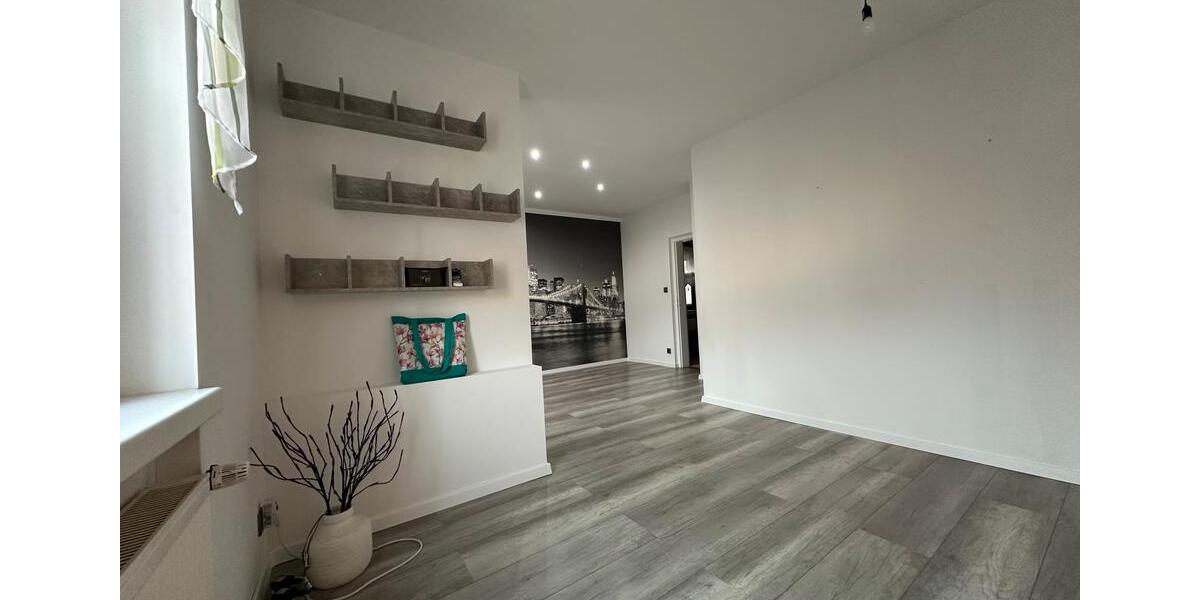 Einfamilienhaus Fraureuth - 11 Zimmer, 220 m&sup2;, 245.000&euro; | Angebot:24728324