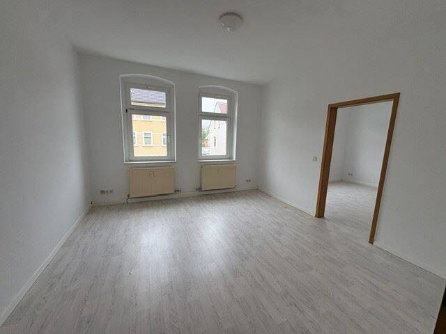 Etagenwohnung Meuselwitz - 2 Zimmer, 52 m&sup2;, 315&euro; | Angebot:26499914