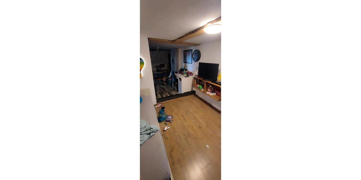 Einfamilienhaus Teuchern - 5 Zimmer, 110 m&sup2;, 150.000&euro; | Angebot:25844236