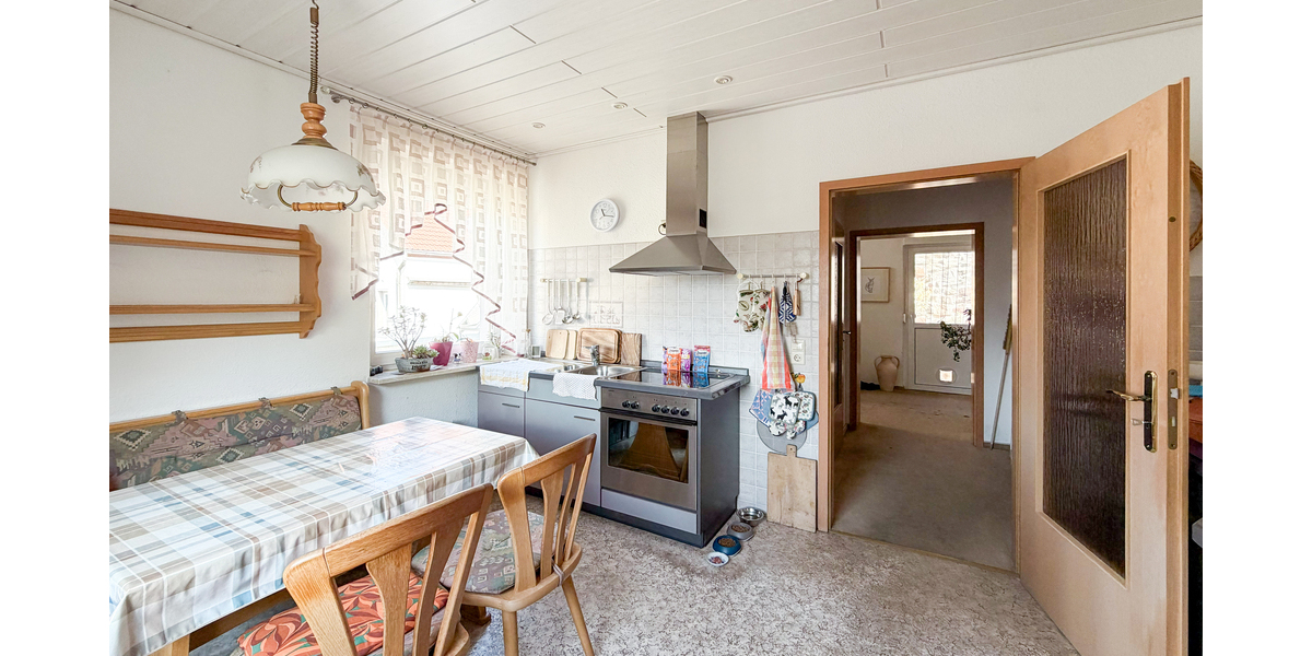 Charmantes Einfamilienhaus mit Substanz, Garage, Garten und Terrasse ! - Einfamilienhaus Gera Zwötzen | Angebot:26193442