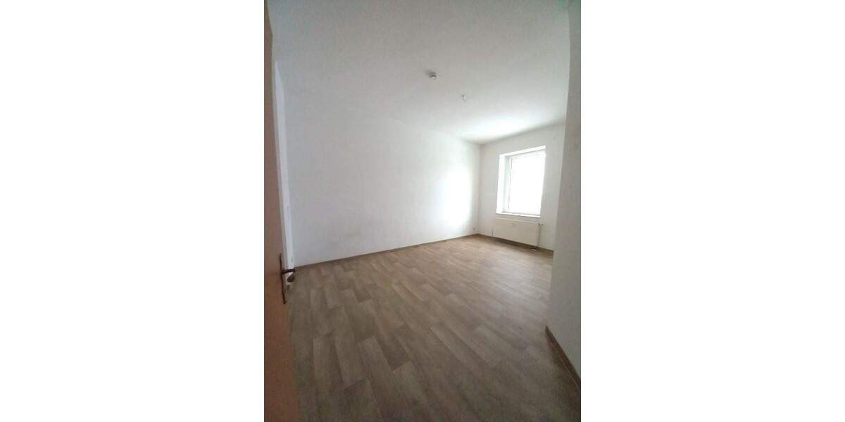 Etagenwohnung Weida - 3 Zimmer, 430&euro; | Angebot:25895634