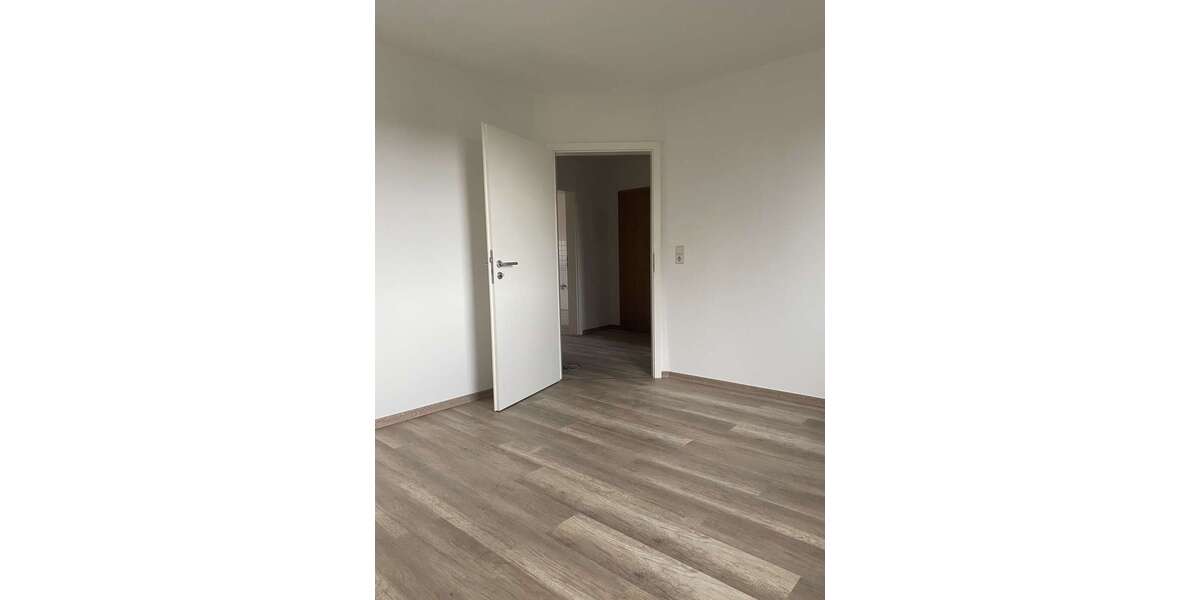 Wohnung zum Mieten in Fraureuth 370 € 53.89 m² 2 zimmer