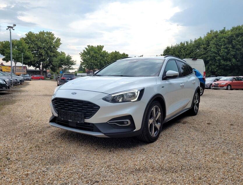 Ford Focus 212.943 km 7.980 € Zwickau 08056