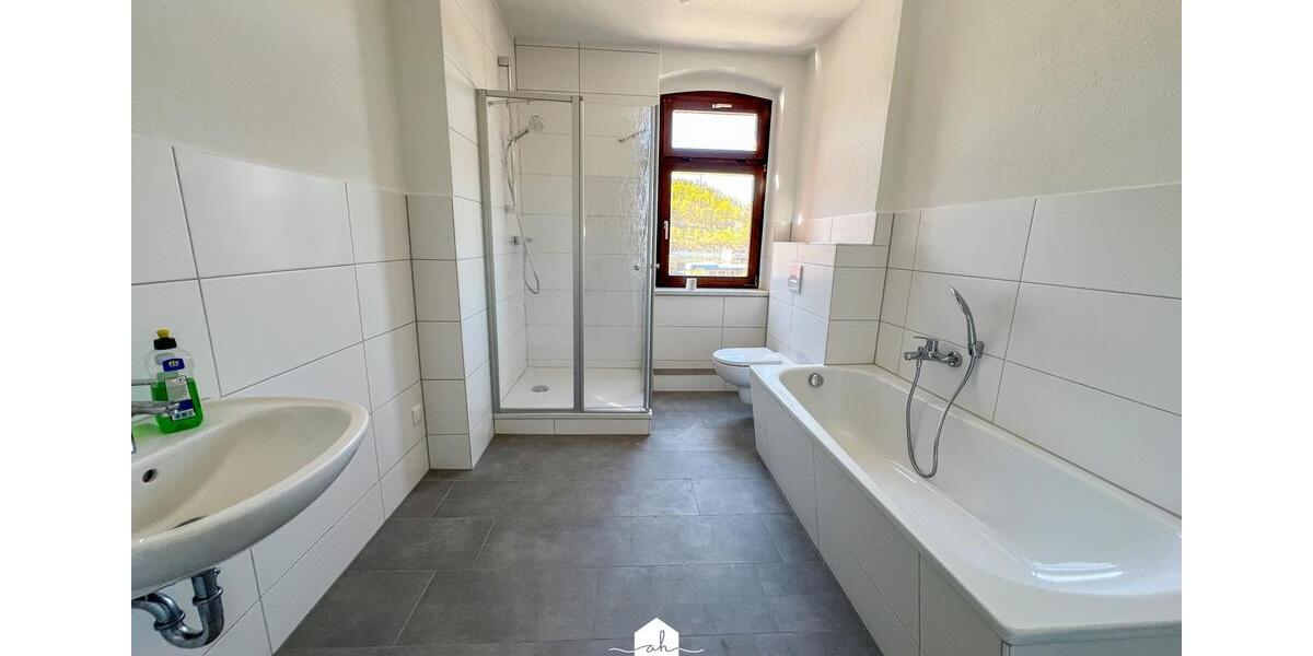 Dachgeschoßwohnung Greiz - 4 Zimmer, 83 m&sup2;, 520&euro; | Angebot:26476621