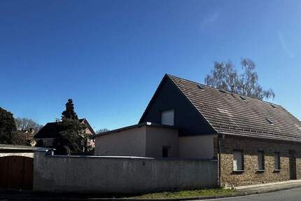 Haus Teuchern Plotha - 6 Zimmer, 250 m&sup2;, 159.900&euro; | Angebot:26377100