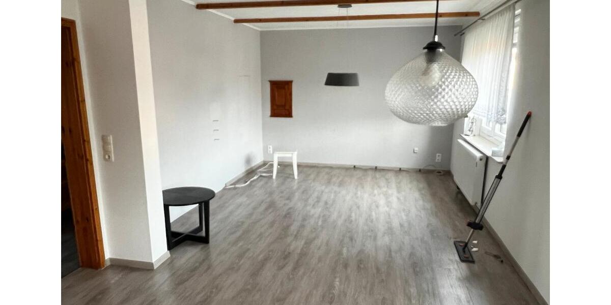Einfamilienhaus Meuselwitz - 6 Zimmer, 115 m&sup2;, 210.000&euro; | Angebot:26990885