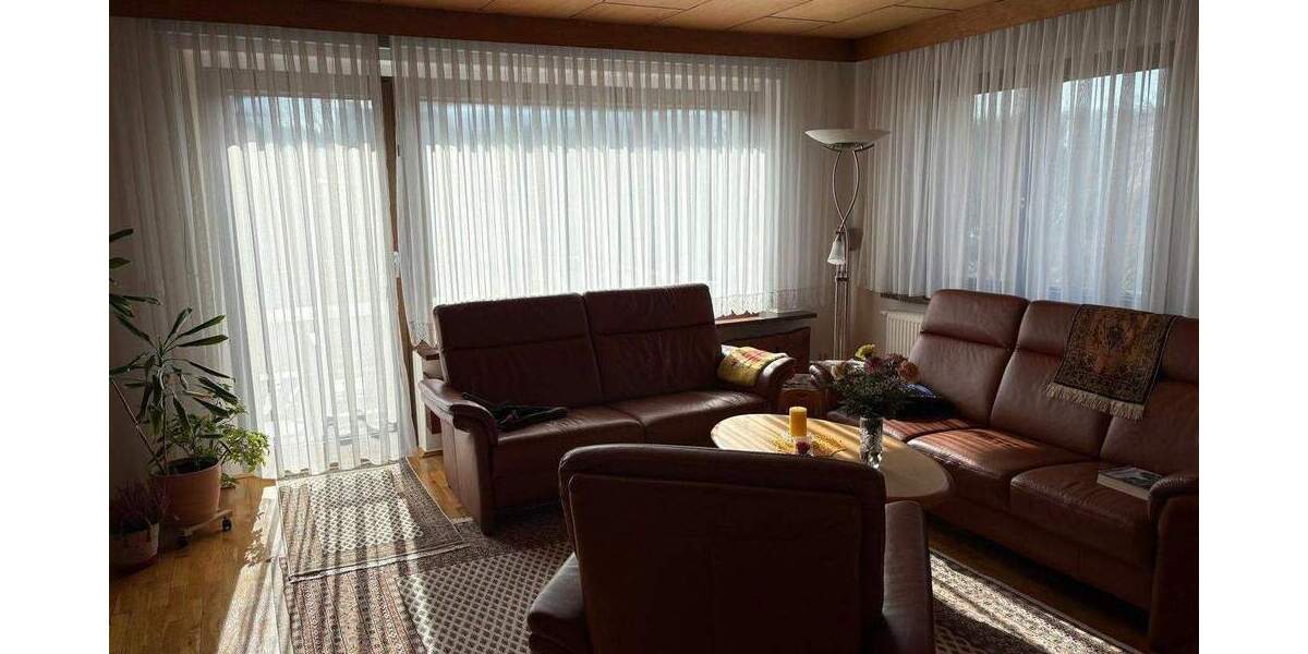 Einfamilienhaus Neustadt an der Orla Neustadt - 6 Zimmer, 150 m&sup2;, 323.000&euro; | Angebot:25732260