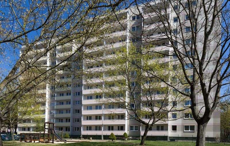 Etagenwohnung Hermsdorf - 4 Zimmer, 73 m&sup2;, 440&euro; | Angebot:26143809