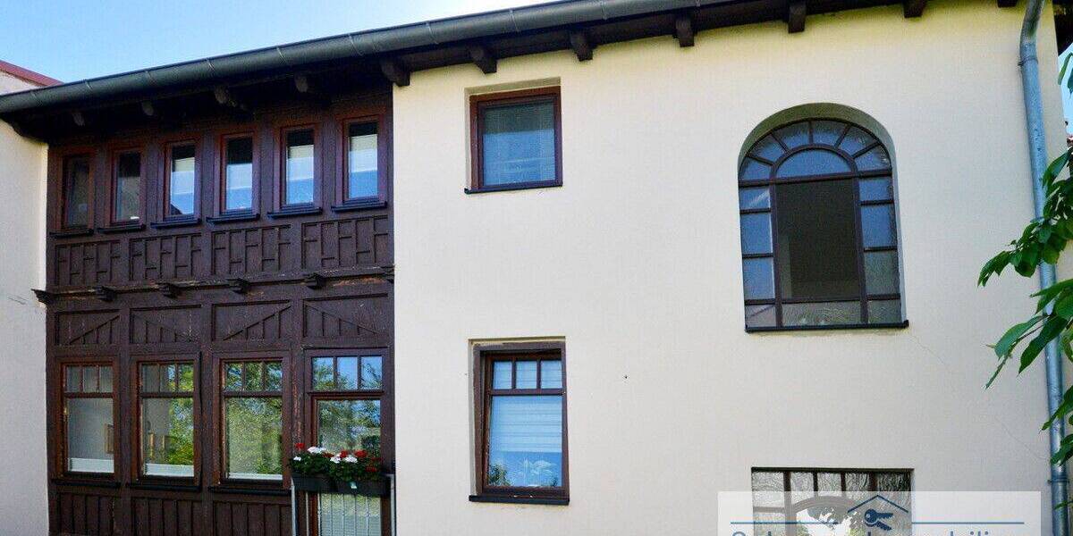 Etagenwohnung Meerane - 3 Zimmer, 84 m&sup2;, 510&euro; | Angebot:26879089