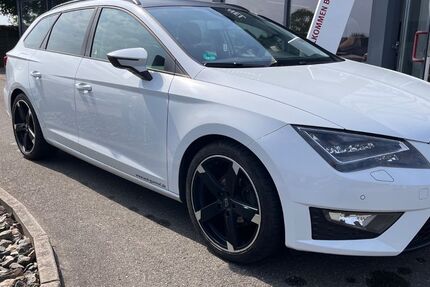 Seat Leon 140.083 km 12.799 € Zwickau 08060