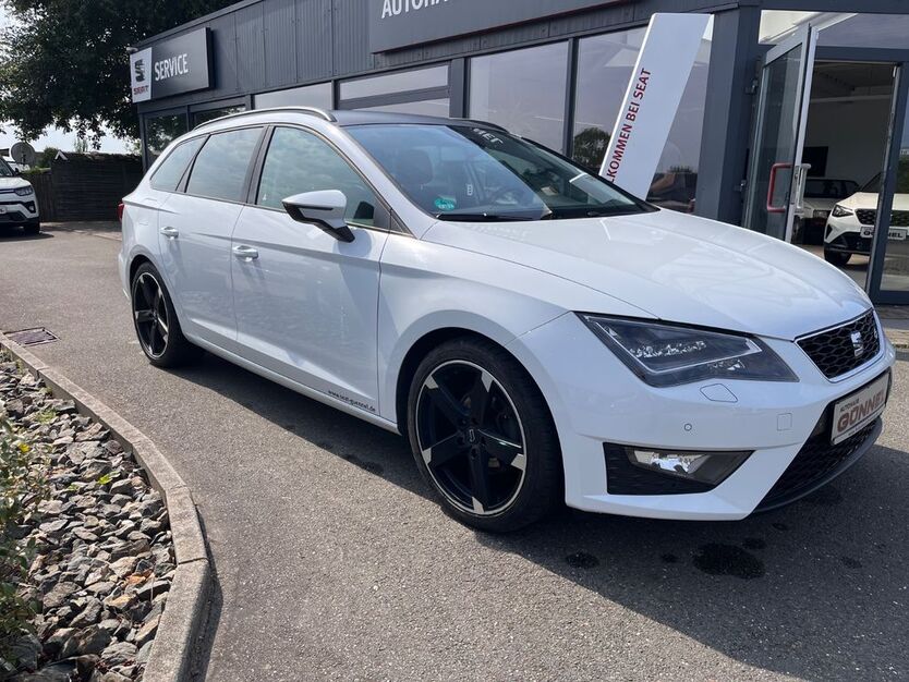 Seat Leon 140.083 km 12.799 € Zwickau 08060