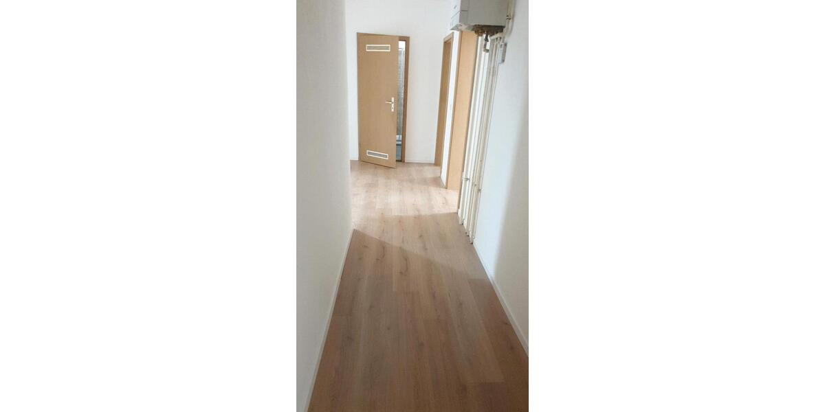 Etagenwohnung Schmölln - 2 Zimmer, 56 m&sup2;, 420&euro; | Angebot:26464907