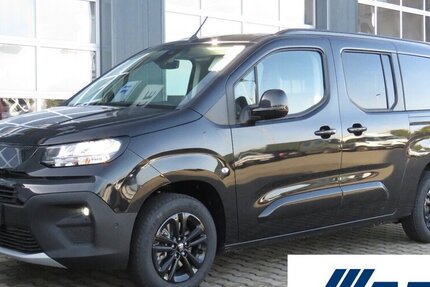 Fiat Doblo Maxi Kombi 130 AT / 7-Sitze + 10-Zoll Navi 10.280 km 27.965 &euro; Münchenbernsdorf 07589