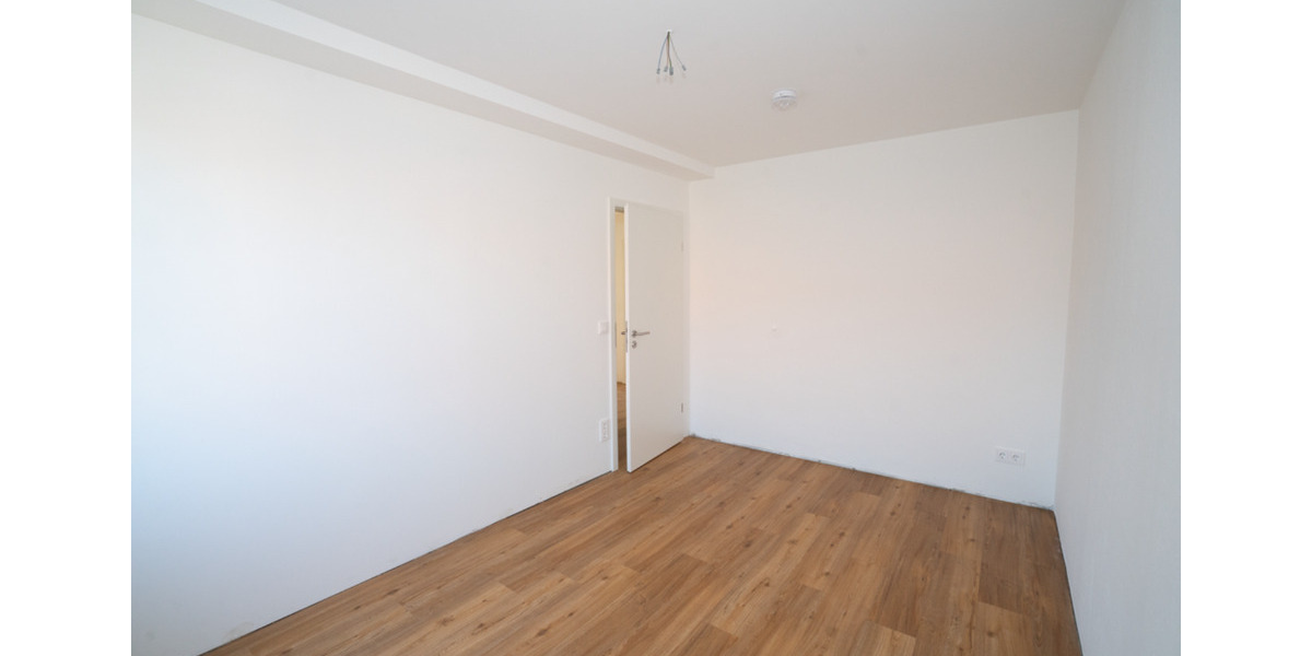 Etagenwohnung Altenburg - 4 Zimmer, 92 m&sup2;, 642&euro; | Angebot:24550815
