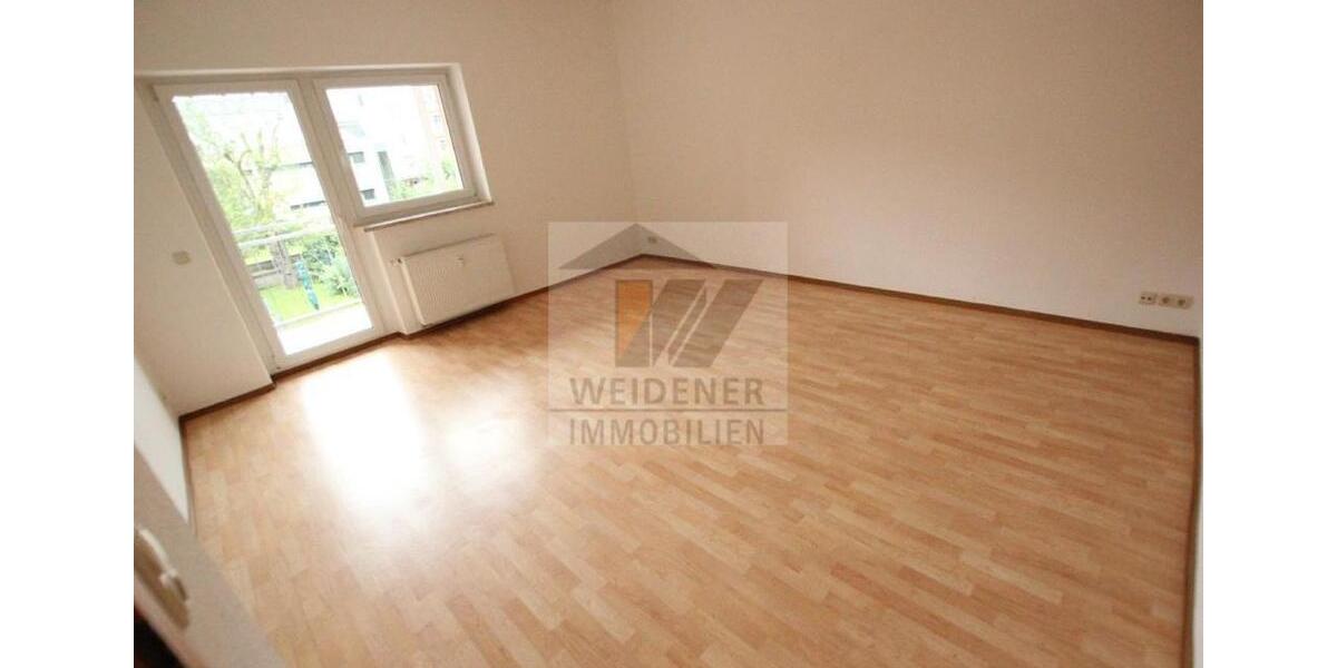 3-Raum Wohnung mit Südbalkon und Bade mit DuscheWanne in Debschwitz! 3 zimmer