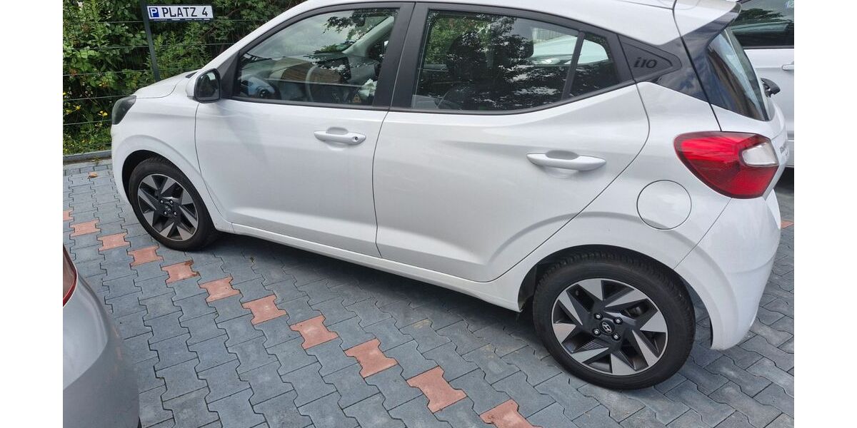 Hyundai i10 3.800 km 16.500 &euro; Altenburg 04600