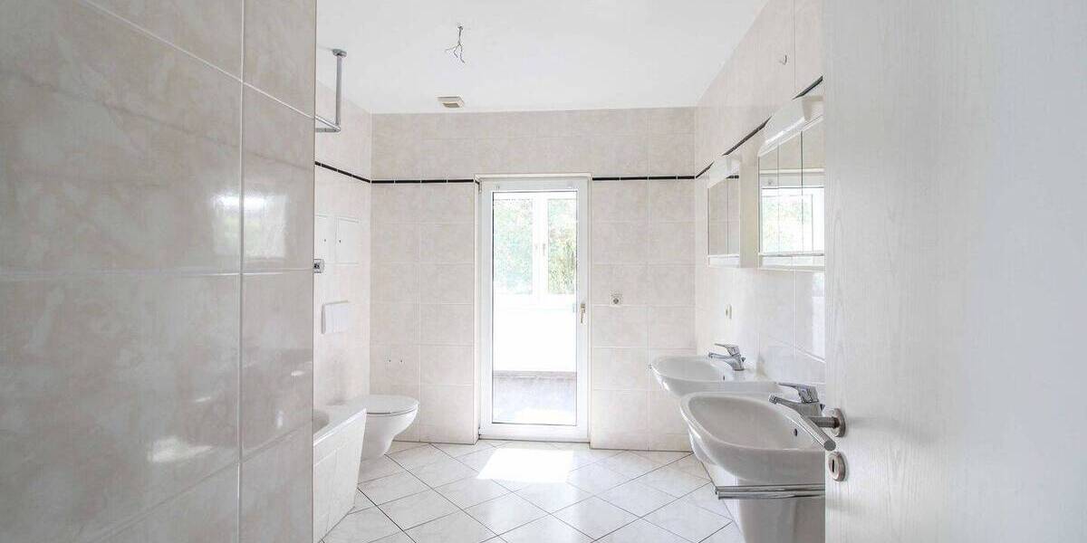 Mehrfamilienhaus, Wohnhaus Gera Debschwitz - 2 Zimmer, 493 m&sup2;, 530.000&euro; | Angebot:26055077