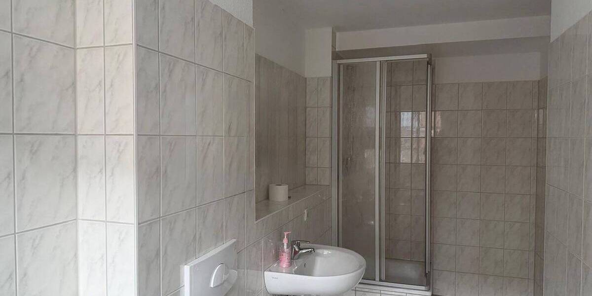 Etagenwohnung Gera Debschwitz - 3 Zimmer, 71 m&sup2;, 400&euro; | Angebot:26189031