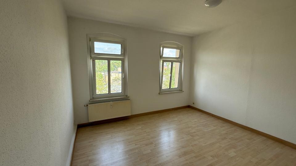 Etagenwohnung Greiz - 2 Zimmer, 44 m&sup2;, 230&euro; | Angebot:26462525
