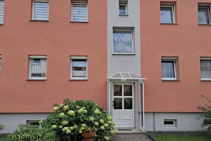 Sehr schöne Eigentumswohnung mit Balkon in Teuchern zu verkaufen 3 zimmer