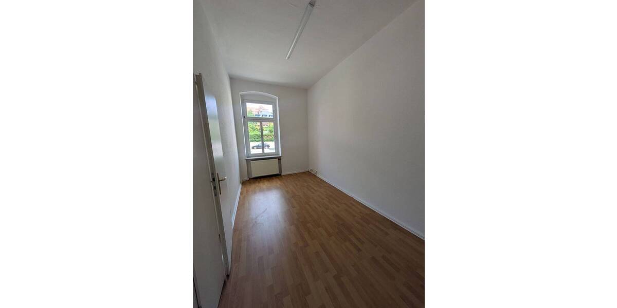 Gewerbeobjekt Gera Innenstadt - 4 Zimmer, 150 m&sup2;, 820&euro; | Angebot:26902495