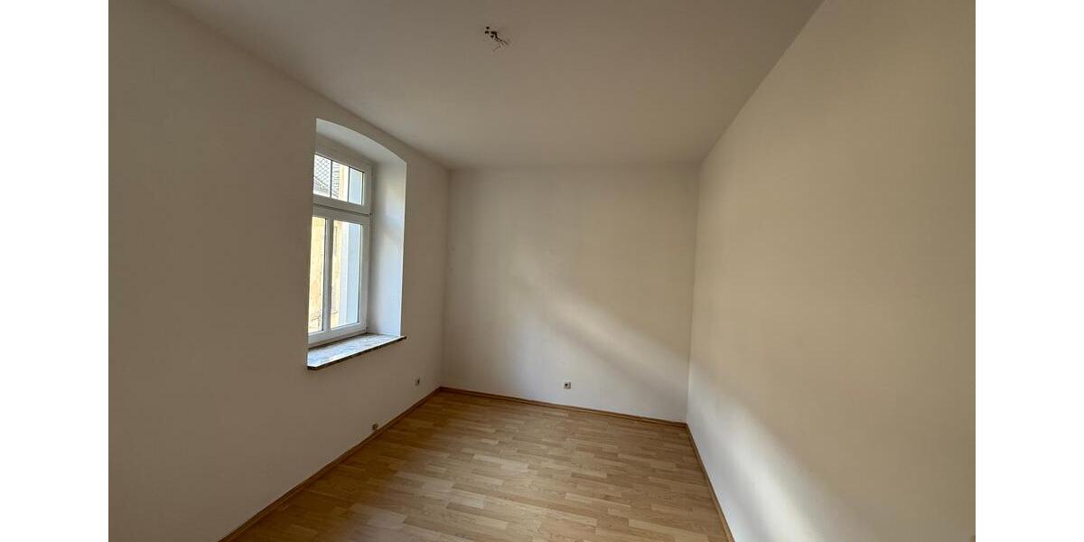 Etagenwohnung Greiz - 3 Zimmer, 79 m&sup2;, 465&euro; | Angebot:26050264