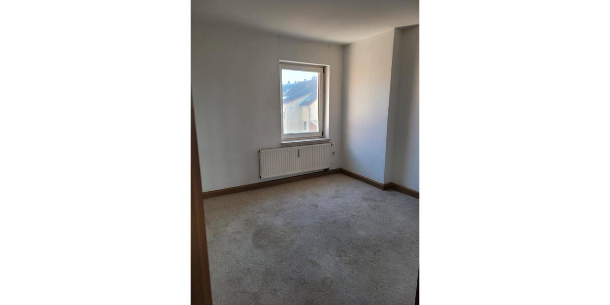 Etagenwohnung Crimmitschau - 2 Zimmer, 55 m&sup2;, 272&euro; | Angebot:26381427