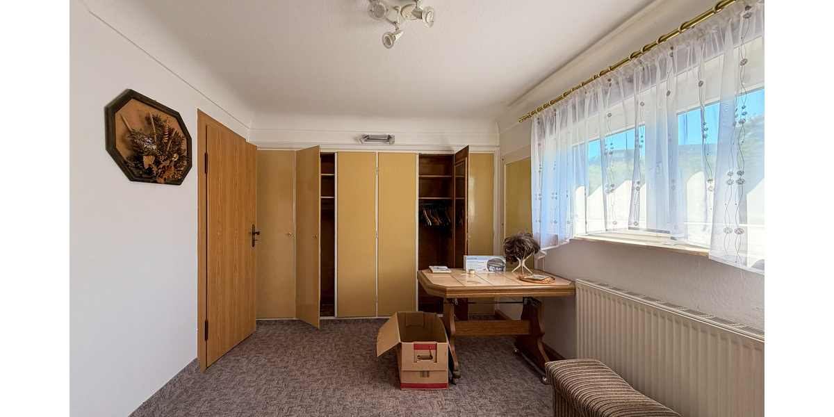 hr privates Refugium – Einfamilienhaus mit Poolhaus, Wintergarten und viel Platz! *Provisionsfrei - Einfamilienhaus Gera Lusan | Angebot:27212518