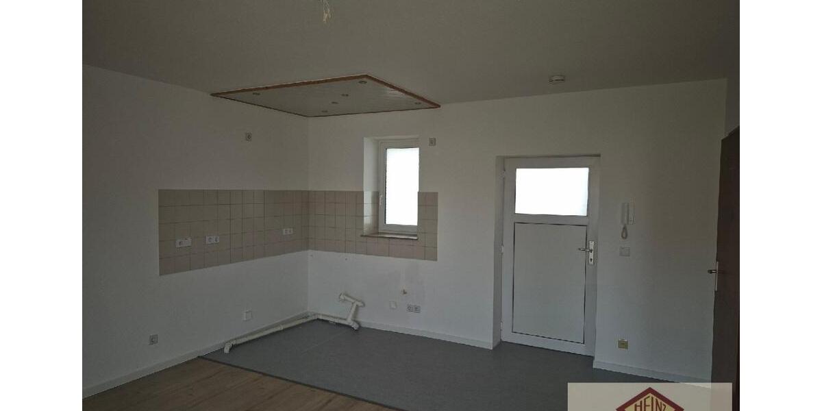 Etagenwohnung Eisenberg - 2 Zimmer, 40 m&sup2;, 240&euro; | Angebot:23717226